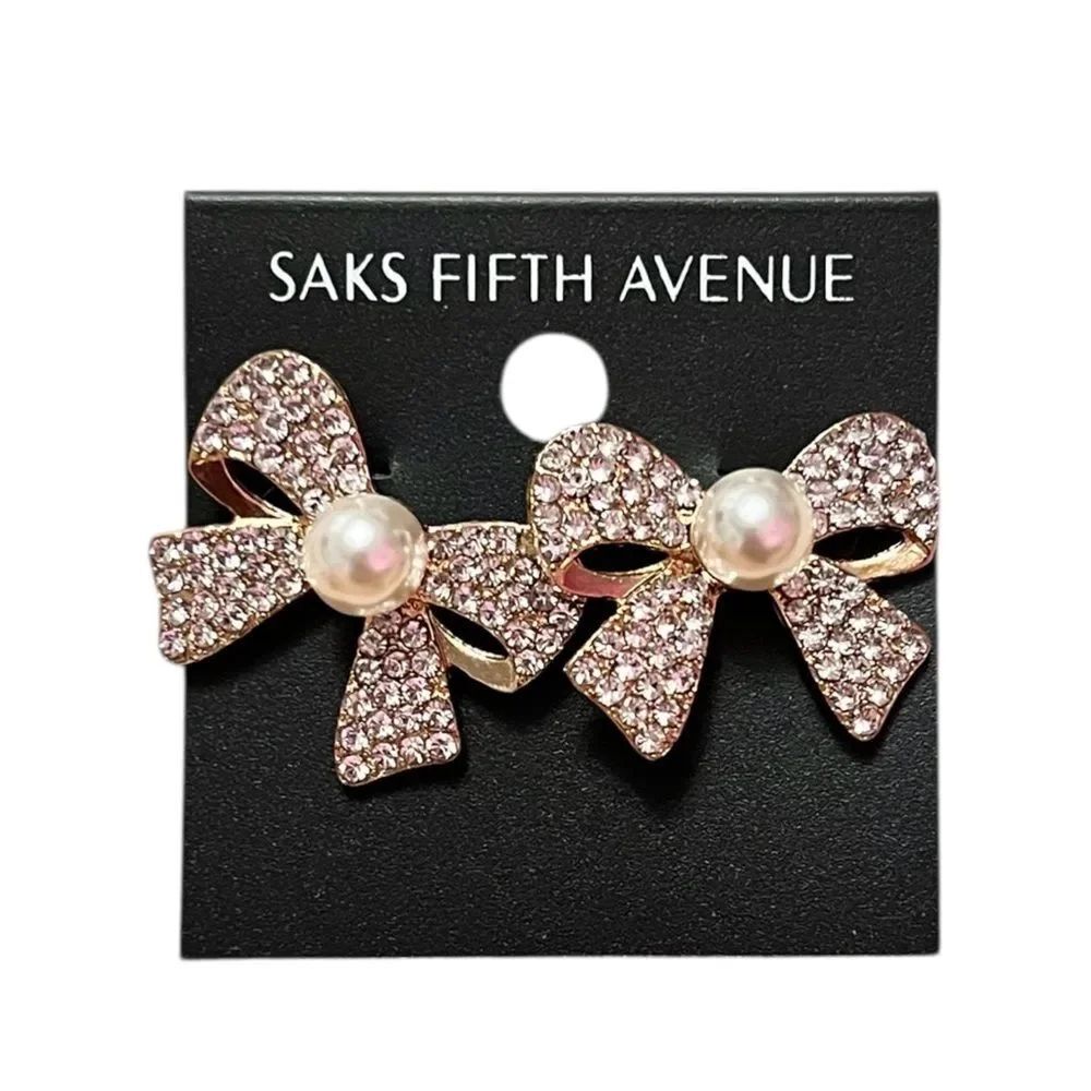 💎2/$30💎 Saks Fifth Avenue Clear Crystal Bow Earrings with Pearl Centers